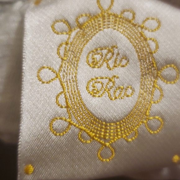 Top - Picture 3 of 4